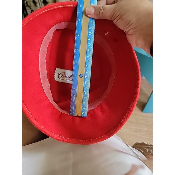 Vtg Christine Originals Park Ave NY Red Faux Fur Cloche Hat Feathers Sz S - Picture 10 of 10